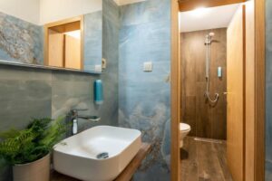 103 View Park Hotel баня
