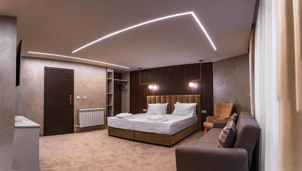 Family Hotel Edia - Сандански - стая
