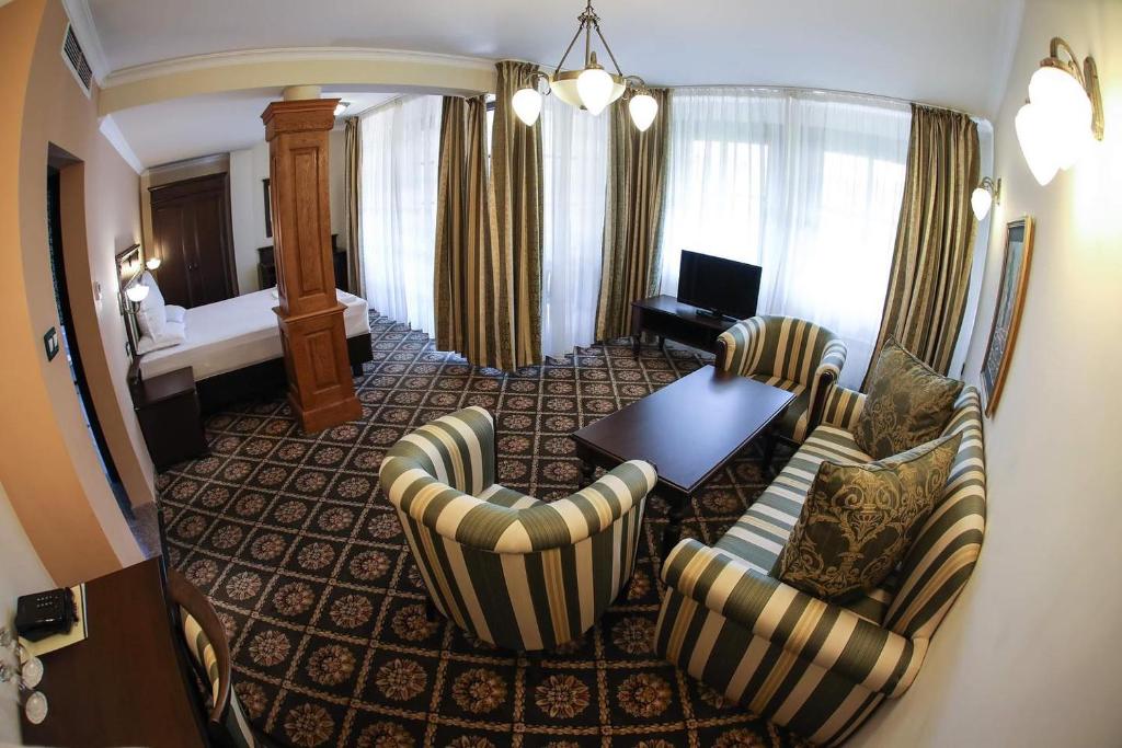 Park Hotel Izvorite стая